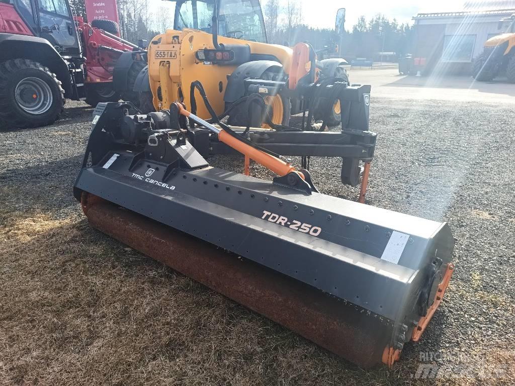 TMC TDR 250 Kosilnice za pašnike