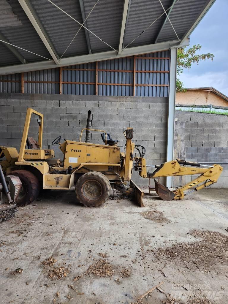 Vermeer V8550 Freze za kopanje jarkov Trenčerji