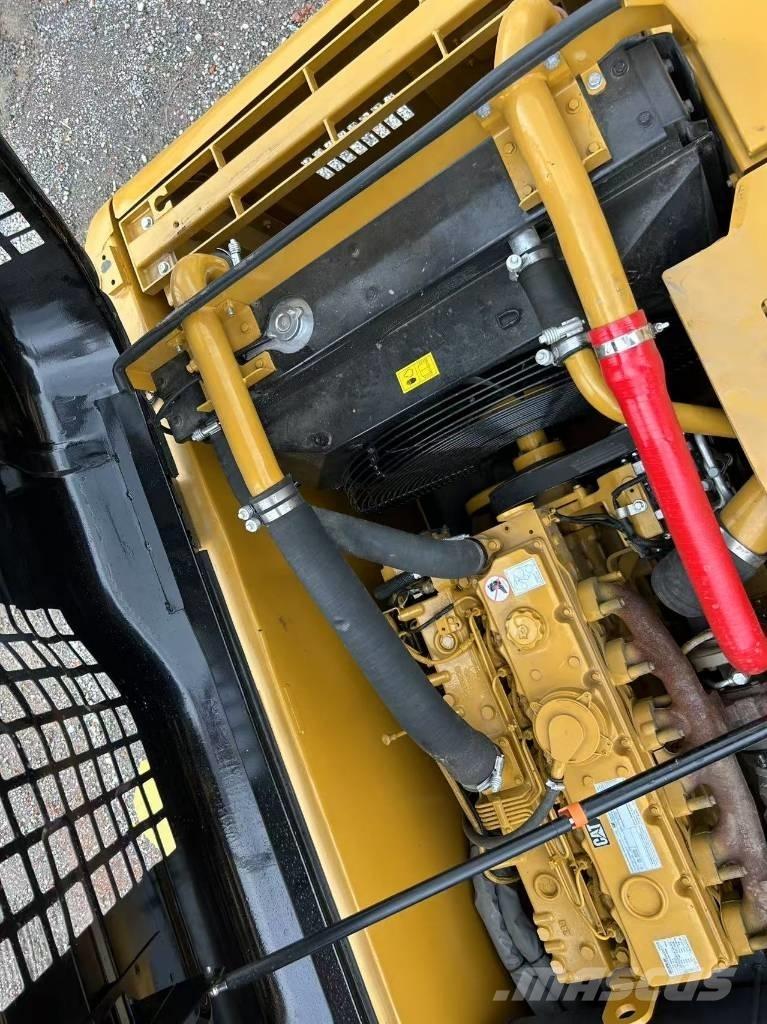 CAT 320D2L Bagri goseničarji