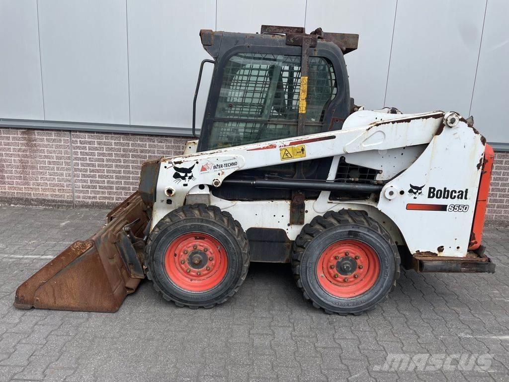Bobcat S550 Skid steer mini nakladalci