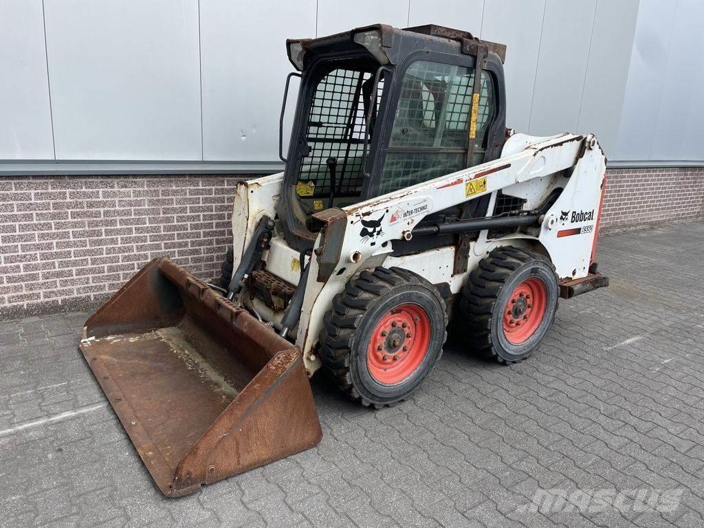Bobcat S550 Skid steer mini nakladalci