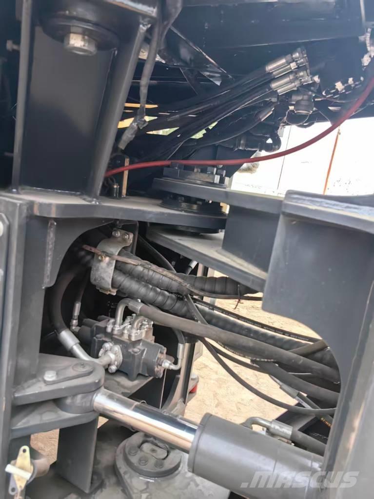 LiuGong 856 H Kolesni nakladalci