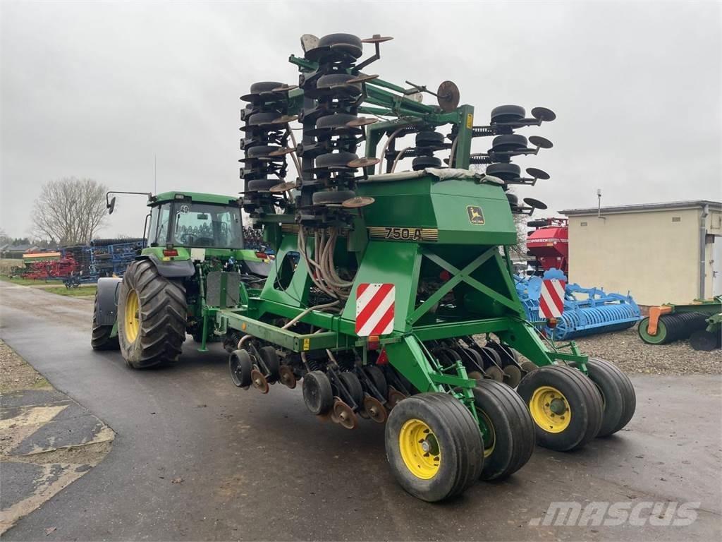 John Deere 750A 6m Natančne sejalnice