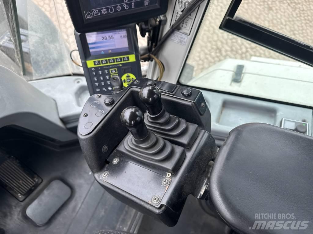 Liebherr L576 Kolesni nakladalci