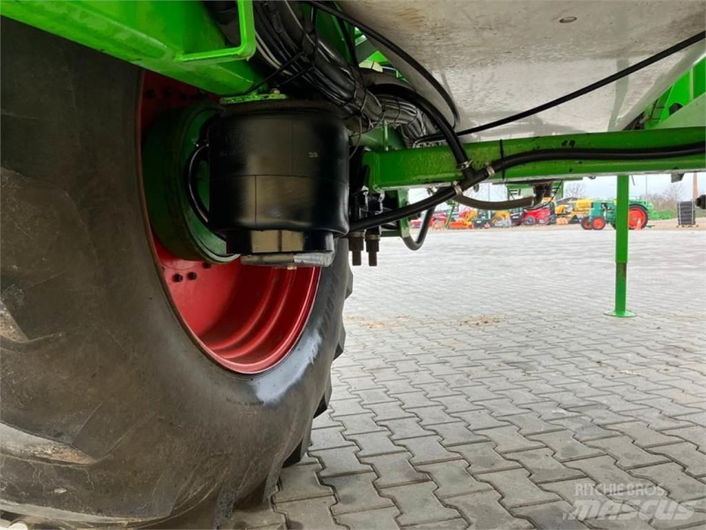  D5227 Vlečne škropilnice