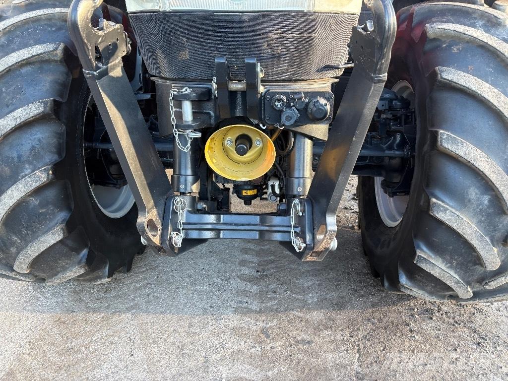 Case IH Puma 240 CVX Traktorji