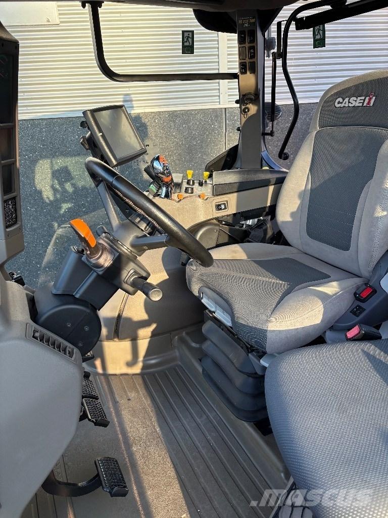 Case IH Puma 240 CVX Traktorji