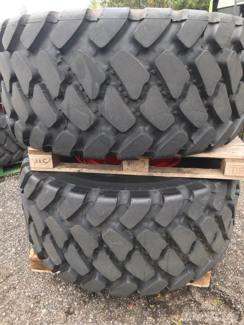 CLAAS Reifen Kolesni nakladalci