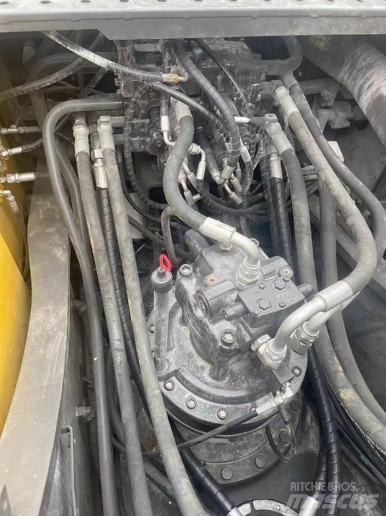 Volvo EC 240 C LD Bagri goseničarji