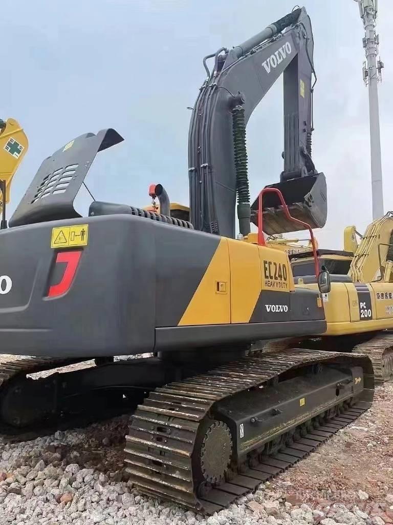 Volvo EC 240 C LD Bagri goseničarji