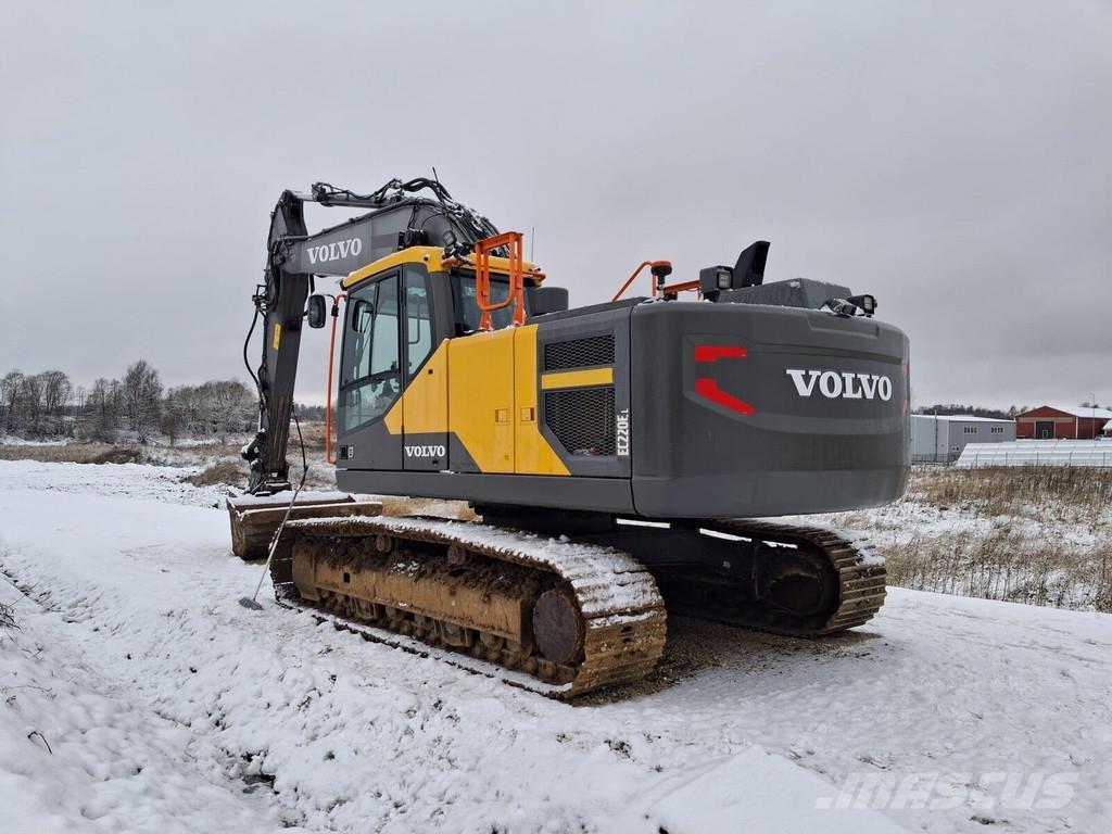 Volvo EC220E Bagri goseničarji