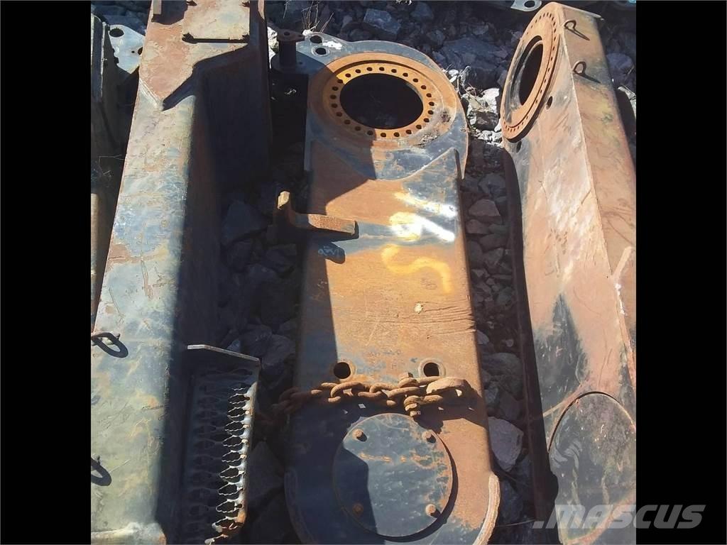 CAT 560 Pendelarm Menjalniki