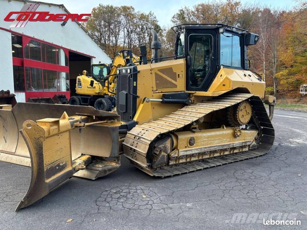 CAT D 5 Buldožerji goseničarji
