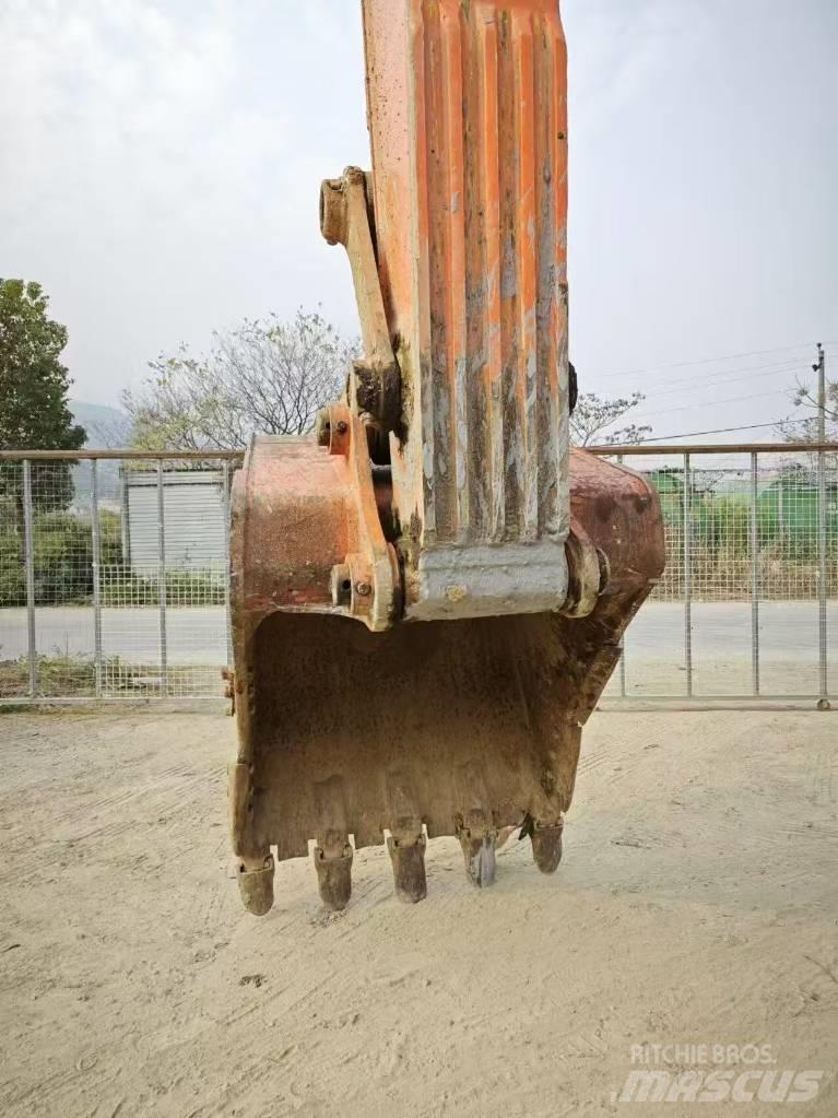 Hitachi ZX 470 Bagri goseničarji