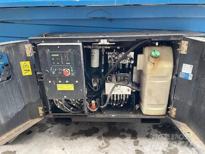 Genie GS3369RT Škarjaste dvižne ploščadi