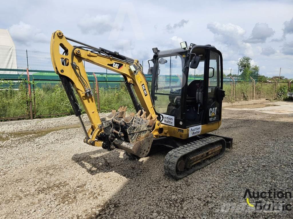 CAT 302.4 D Mini bagri <7t