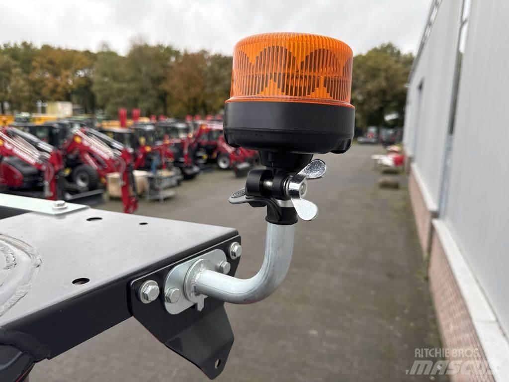 Yanmar V7 Kolesni nakladalci