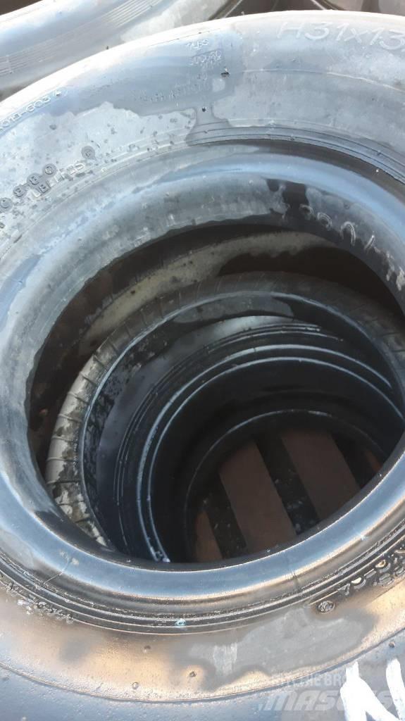 Michelin H 31X130-12 Gume, kolesa in platišča