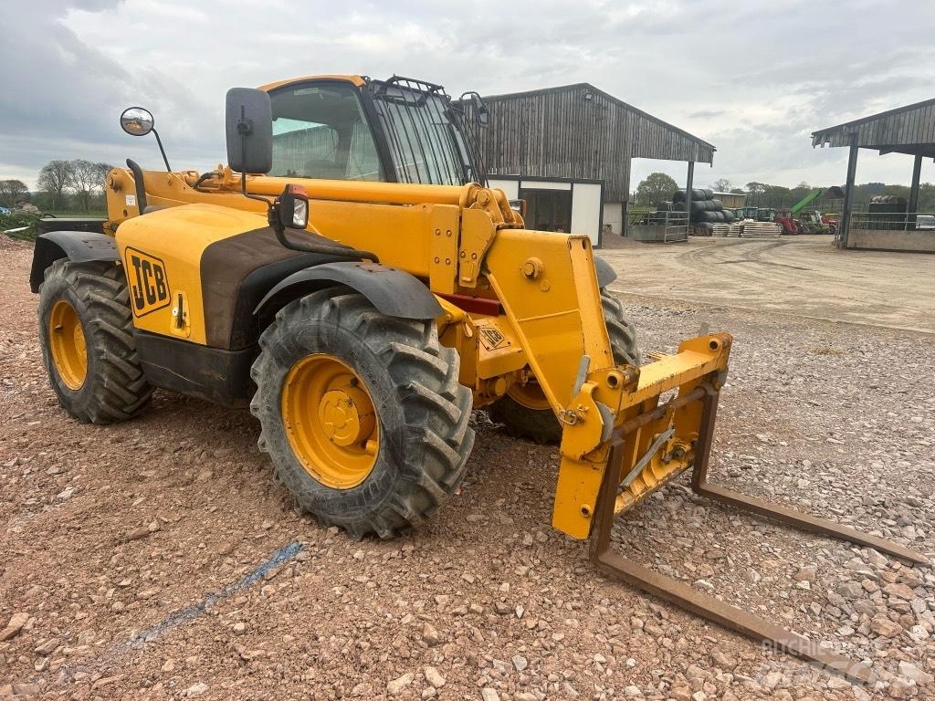 JCB 535-95 Kmetijski teleskopski nakladalci