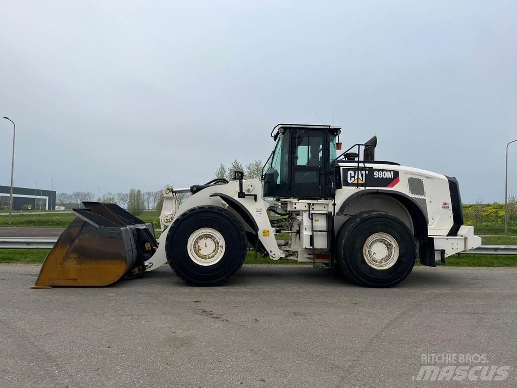 CAT 980M Kolesni nakladalci