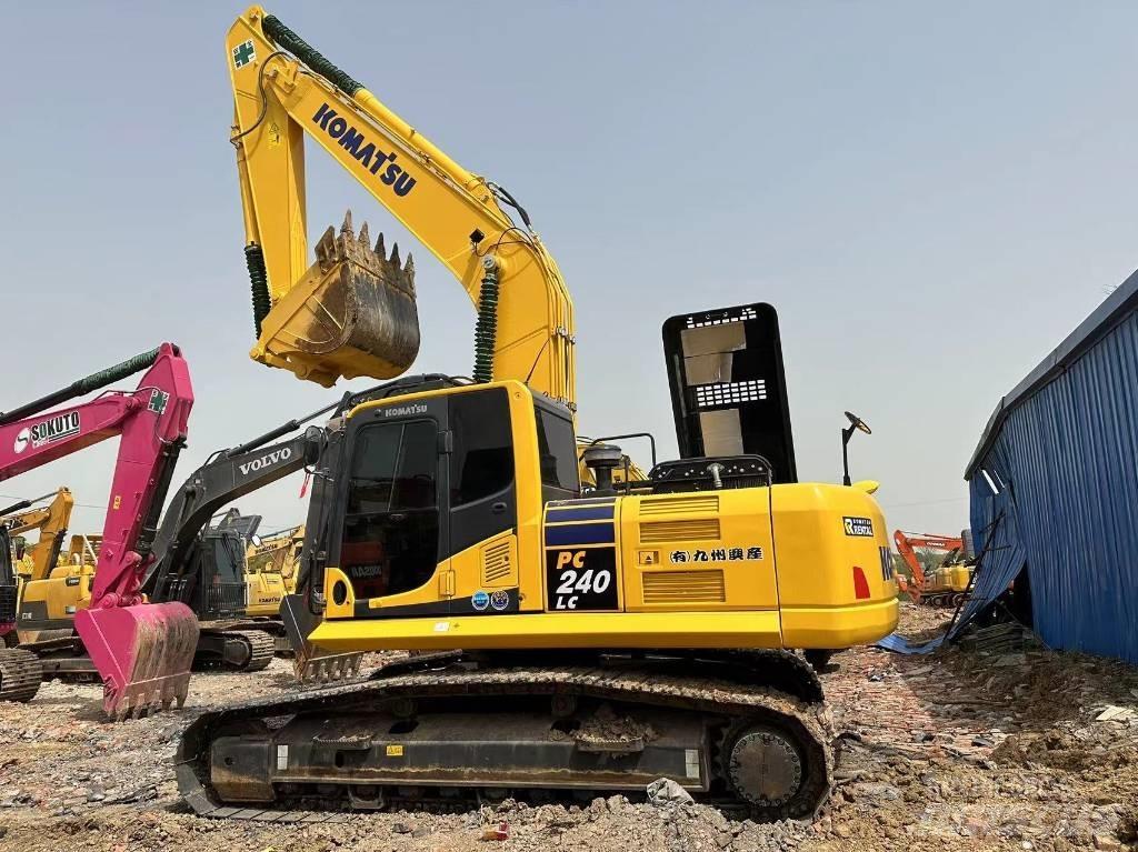 Komatsu PC 240 Bagri goseničarji