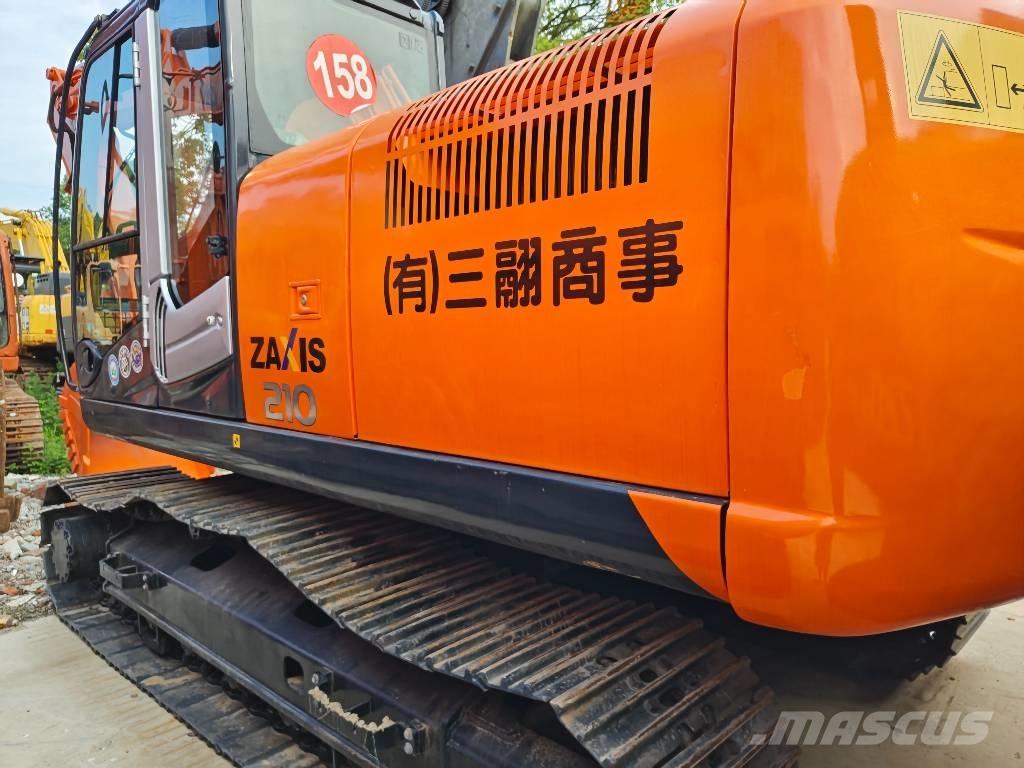 Hitachi ZX 210 Bagri goseničarji