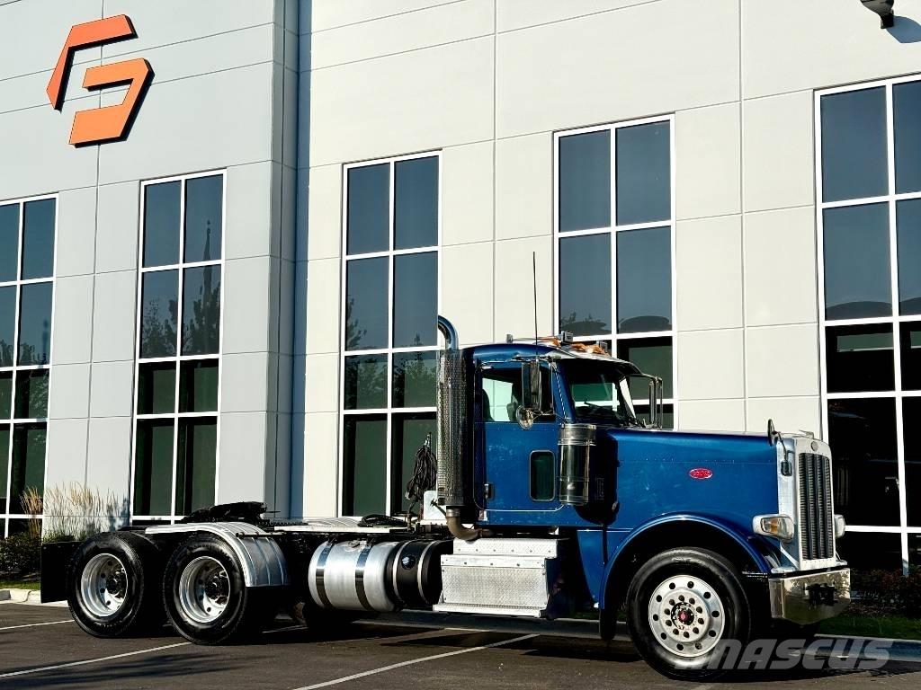 Peterbilt 388 Vlačilci