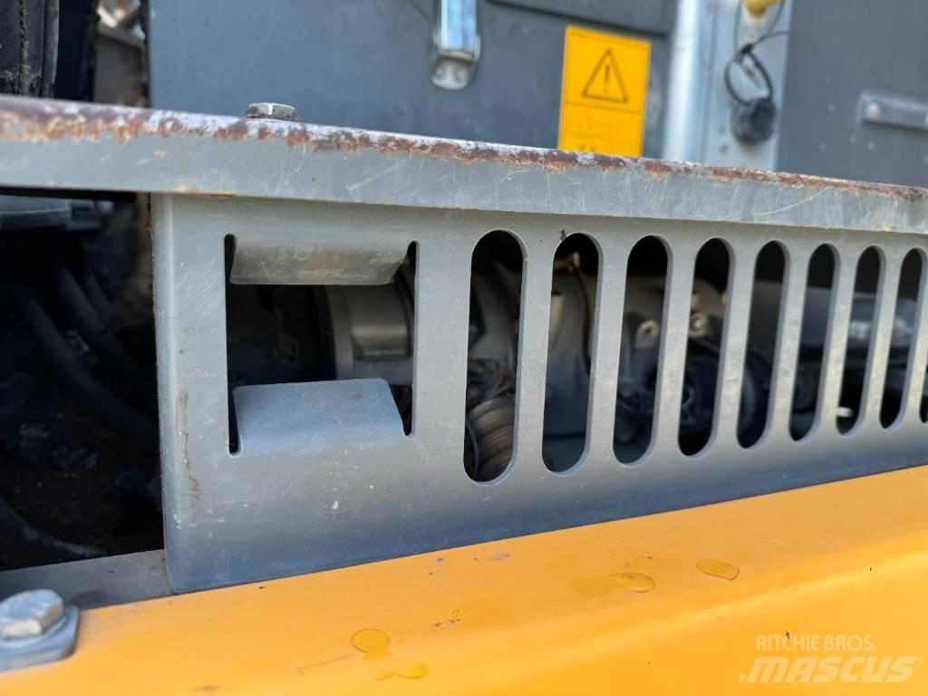 Liebherr LH 22 M Bagri za prekladanje primarnih/sekundarnih surovin
