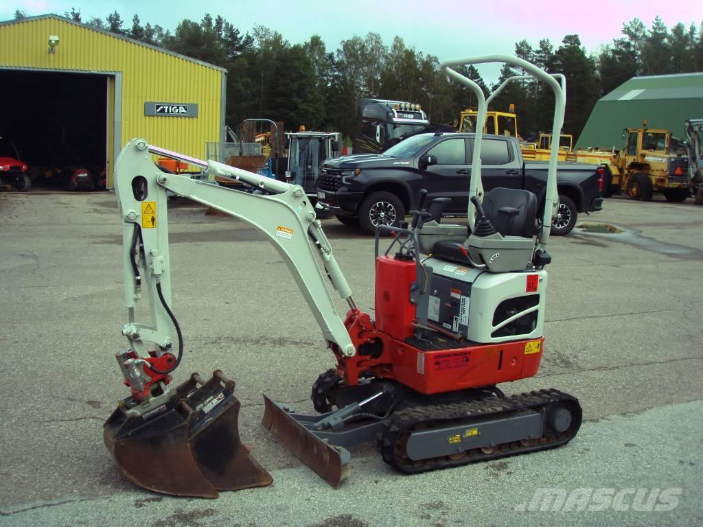 Takeuchi TB 210 R Mini bagri <7t