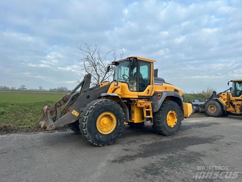 Volvo L120 H Kolesni nakladalci