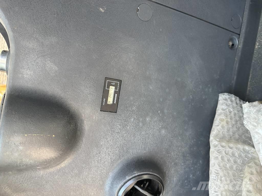 Hyundai R220LC-9S Bagri goseničarji