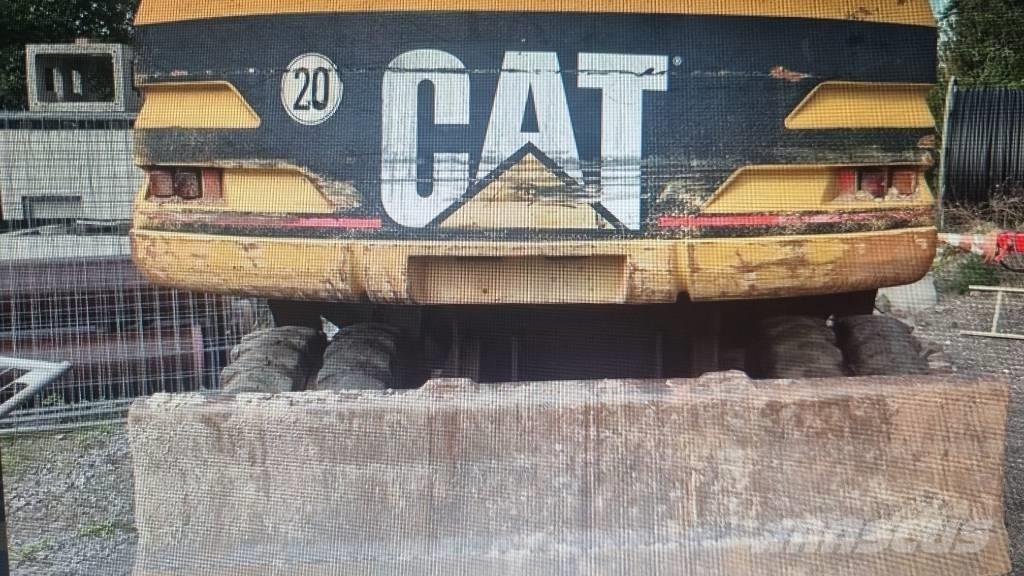 CAT M 315 Bagri na kolesih