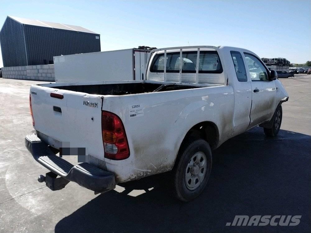 Toyota Hilux 4 Prekucniki