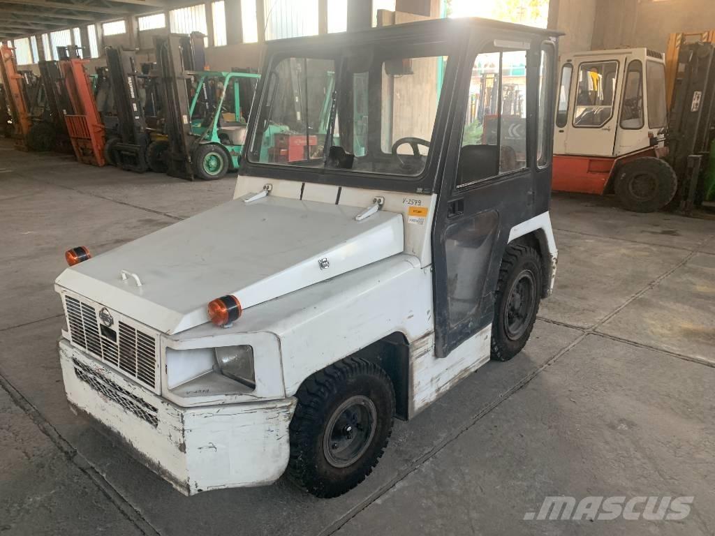 Nissan TD2500 V-2579 Letališka oprema