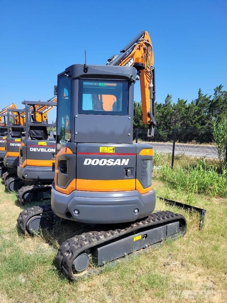 Doosan DX35Z-7 Mini bagri <7t