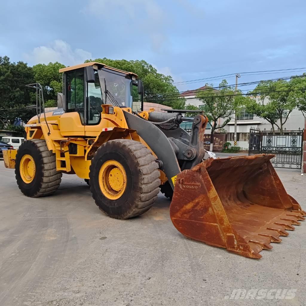 Volvo L120E Kolesni nakladalci