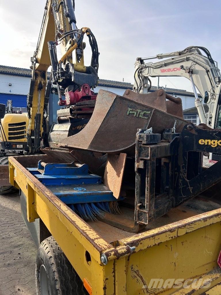 Yanmar B 75 W Bagri na kolesih