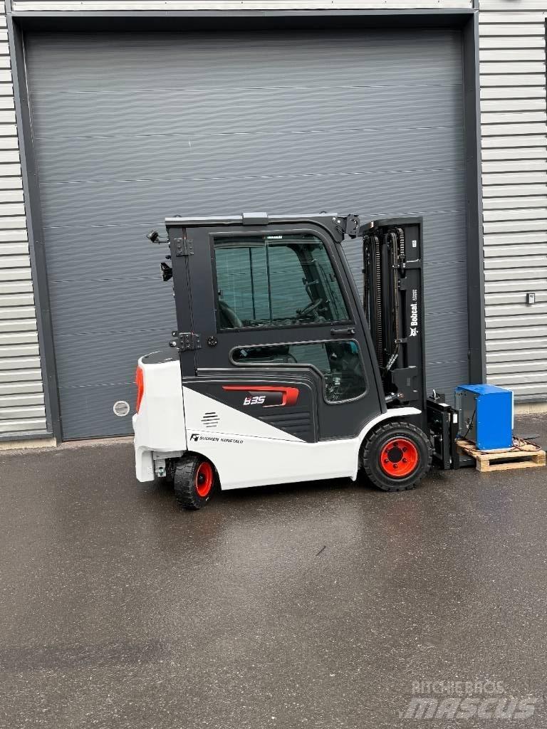 Bobcat B35NS Trukki Električni viličarji