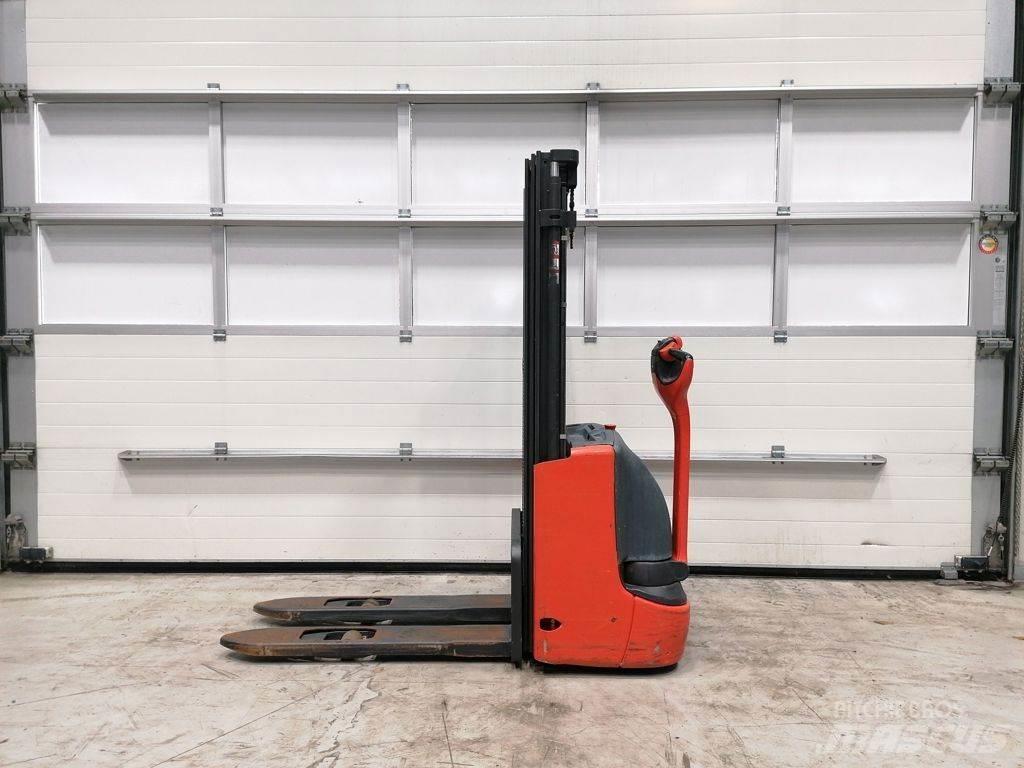 Linde L10 Ročni električni viličar