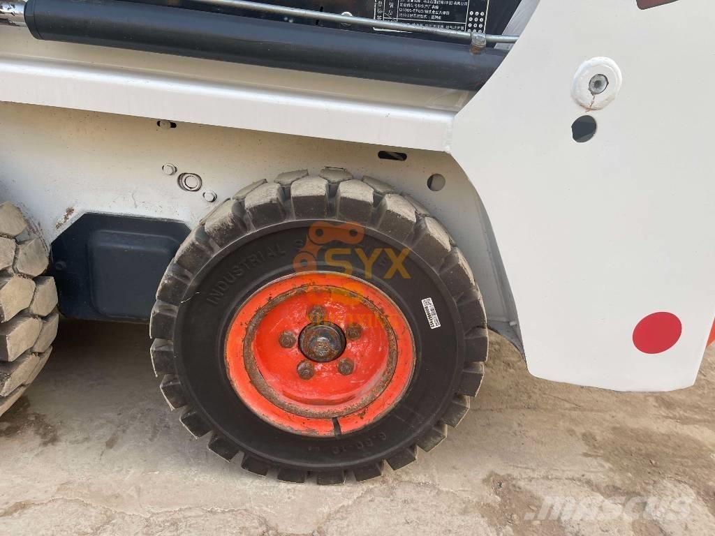 Bobcat S70 Skid steer mini nakladalci