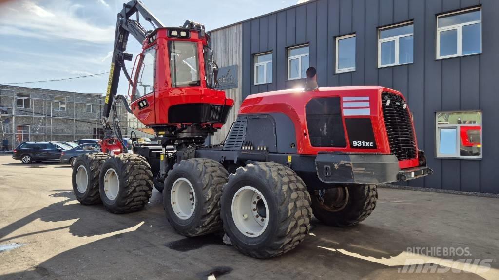 Komatsu 931 XC Harvesterji
