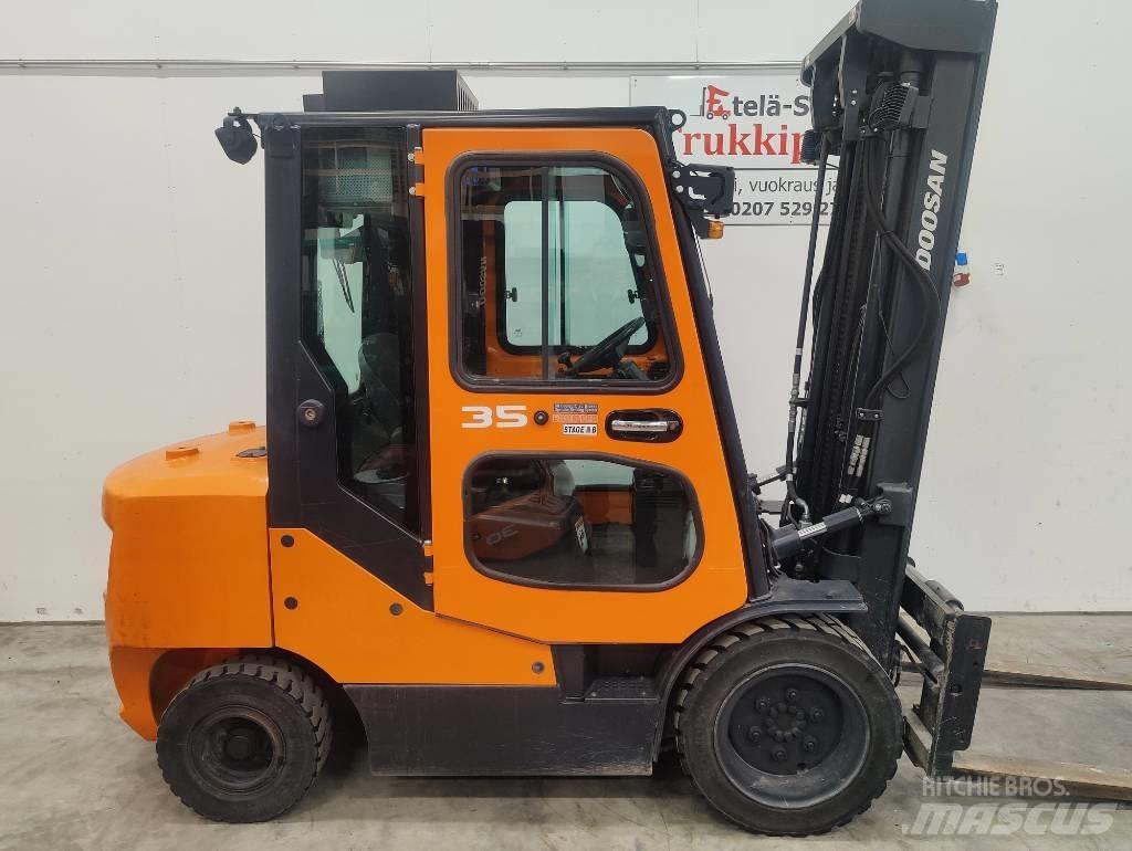 Doosan D 35 C-7 Dizelski viličarji