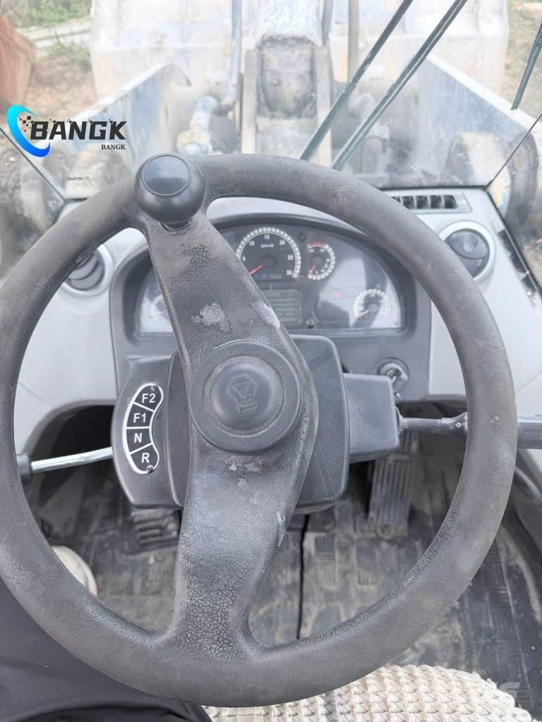 XCMG LW500H Kolesni nakladalci