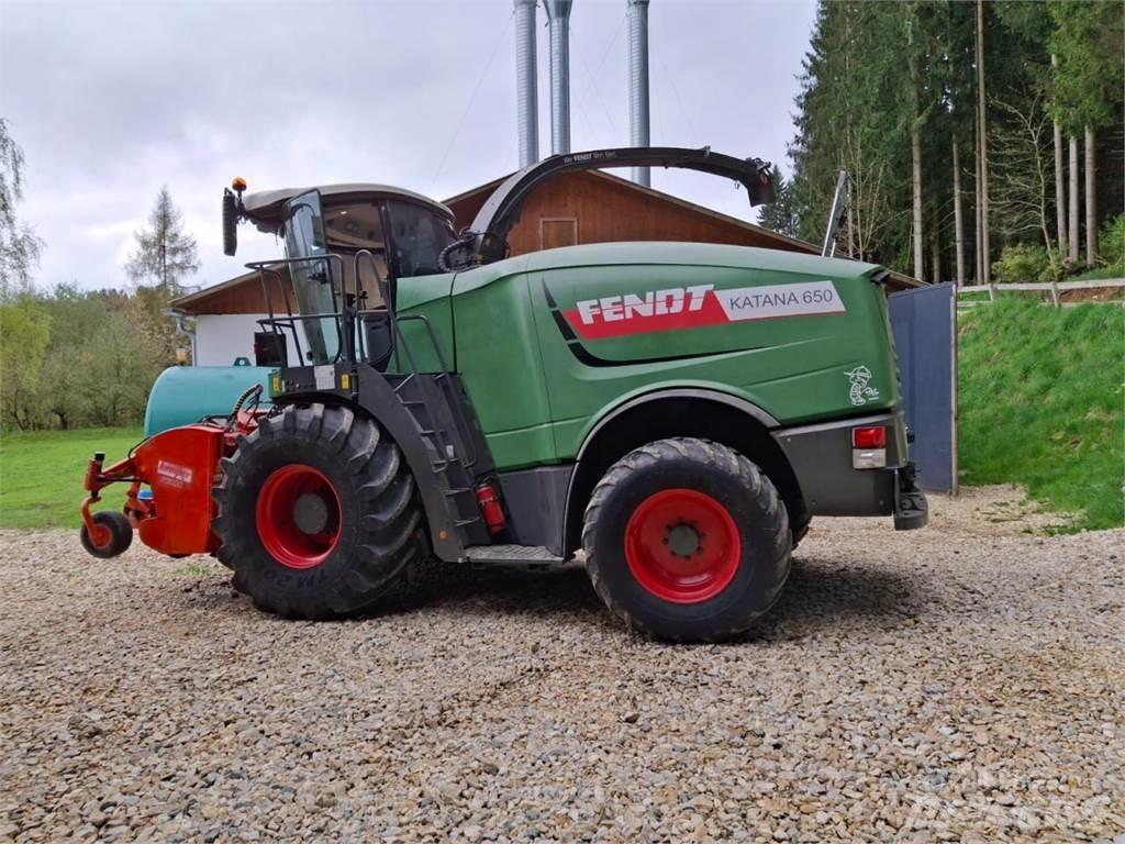 Fendt Katana 65 Stroji za krmo na lastni pogon