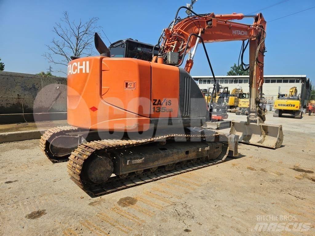 Hitachi ZX 135 US Bagri goseničarji