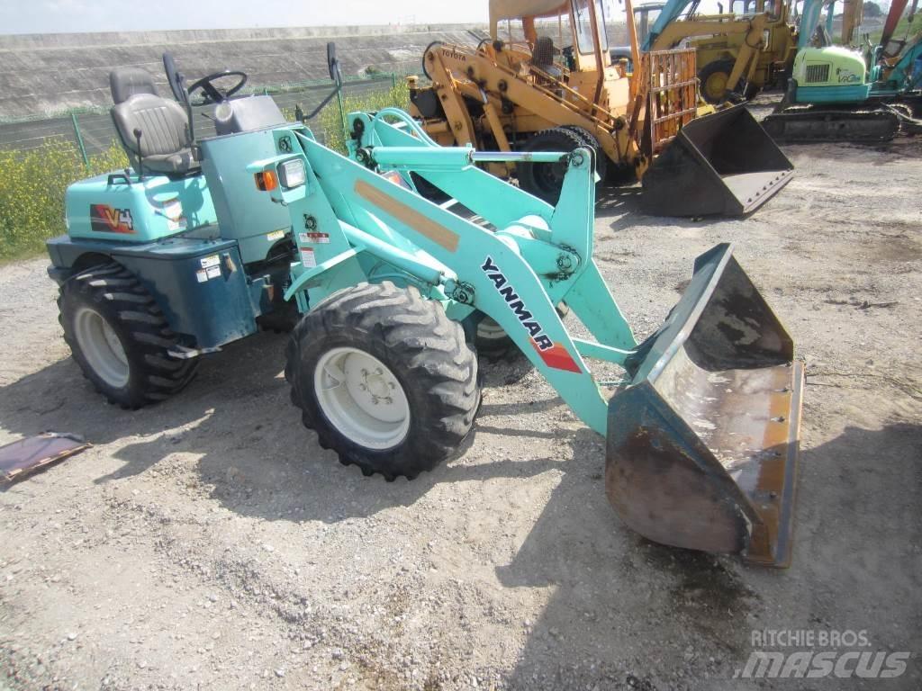 Yanmar V4 Kolesni nakladalci