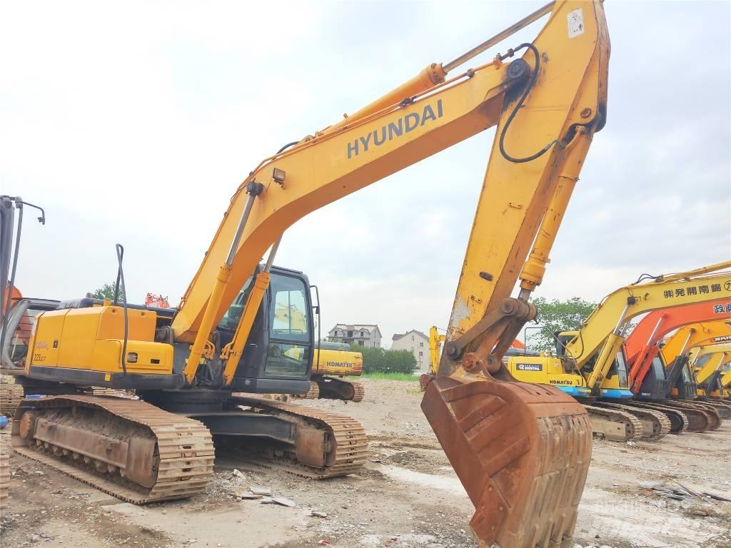 Hyundai R225LC-7 Bagri goseničarji