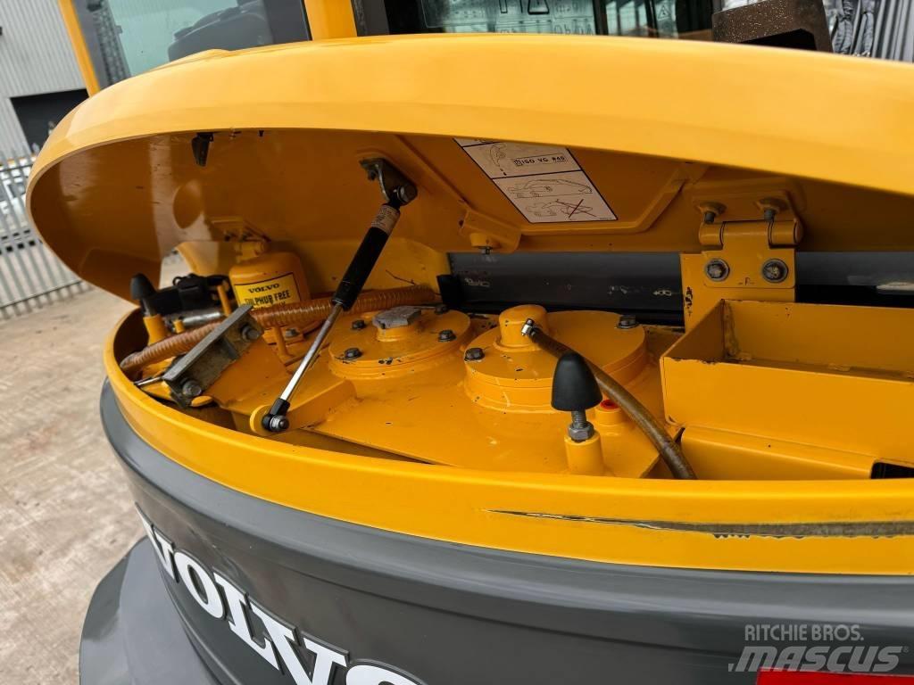 Volvo ECR 88 Midi bagri 7t – 12t