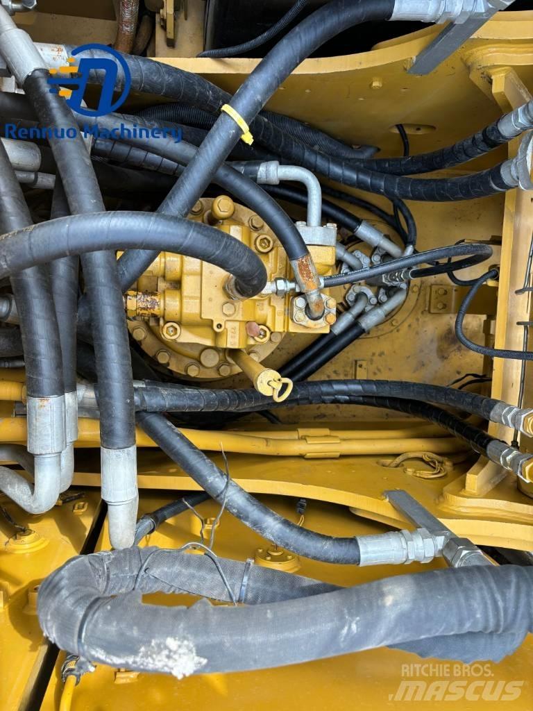 CAT 323 Bagri goseničarji