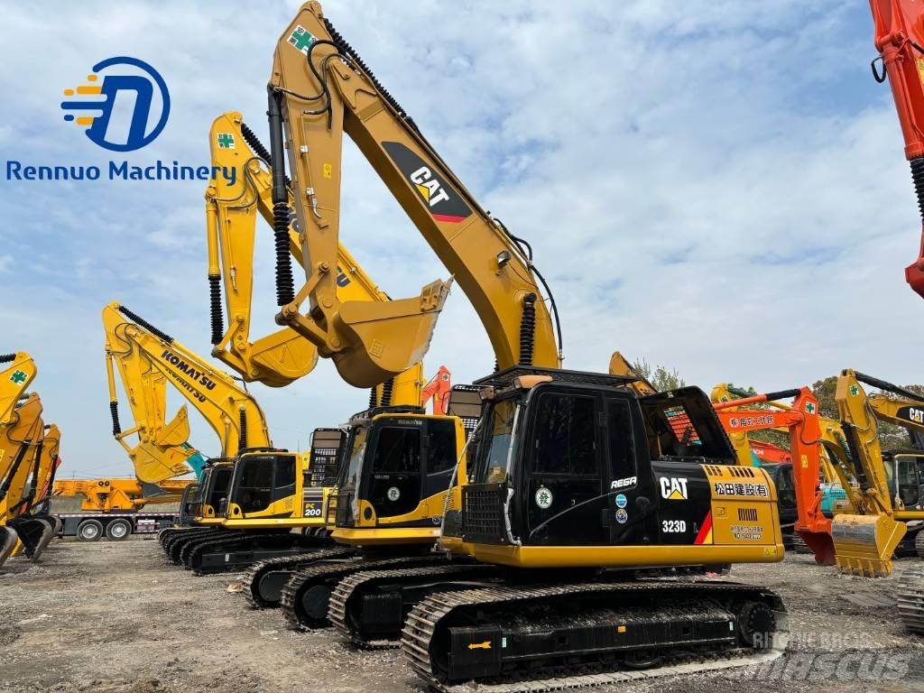 CAT 323 Bagri goseničarji